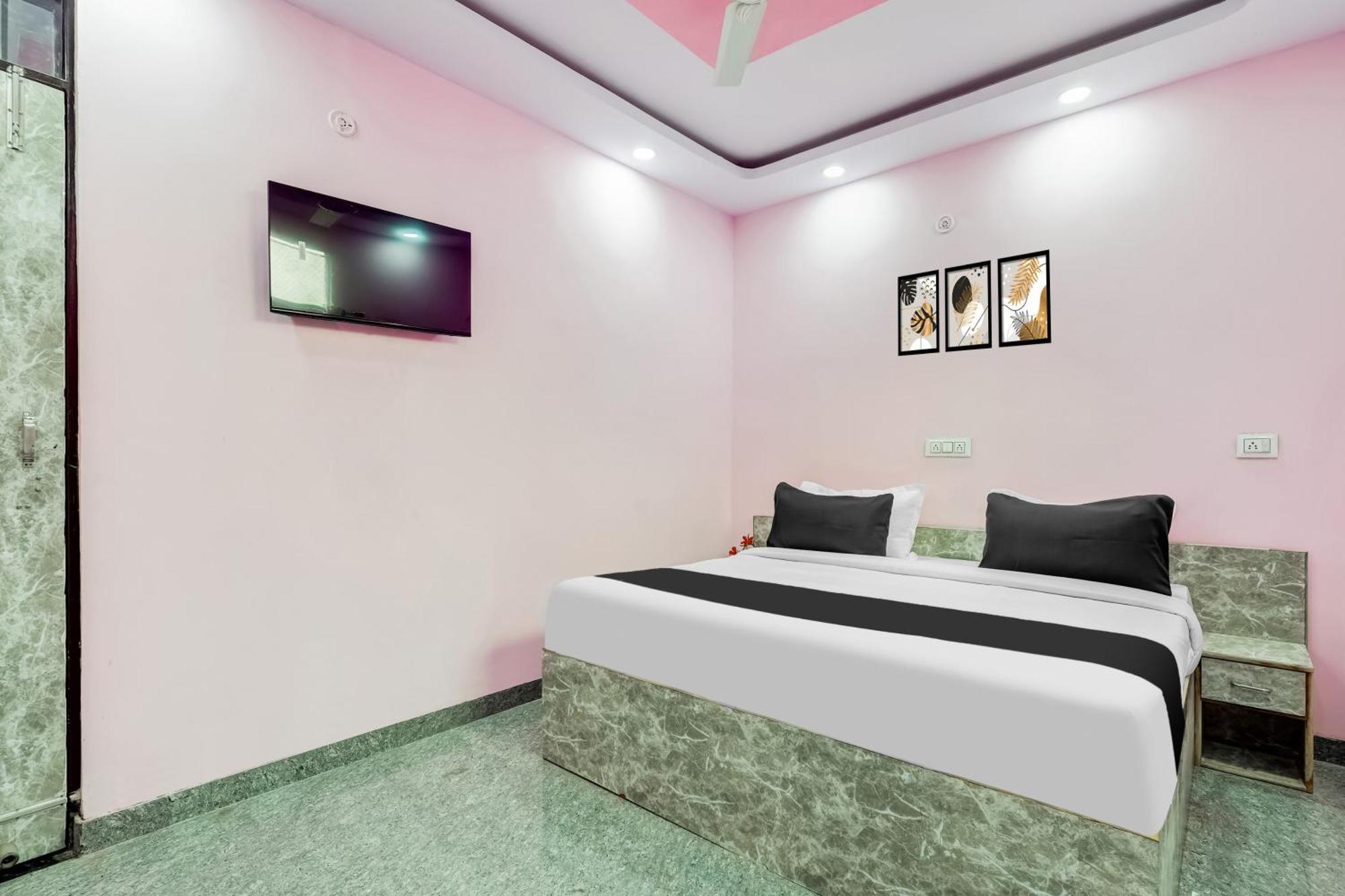 Hotel O Govind Residency New Delhi Buitenkant foto