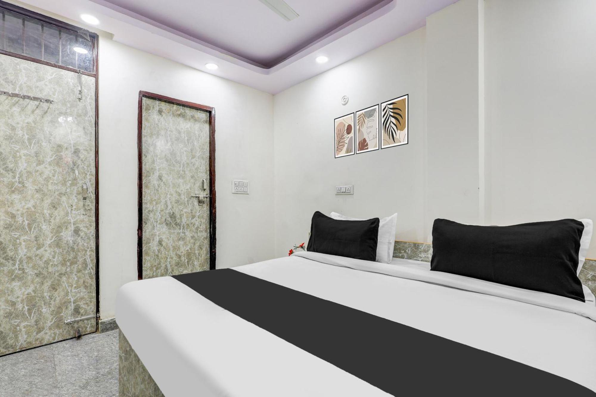 Hotel O Govind Residency New Delhi Buitenkant foto