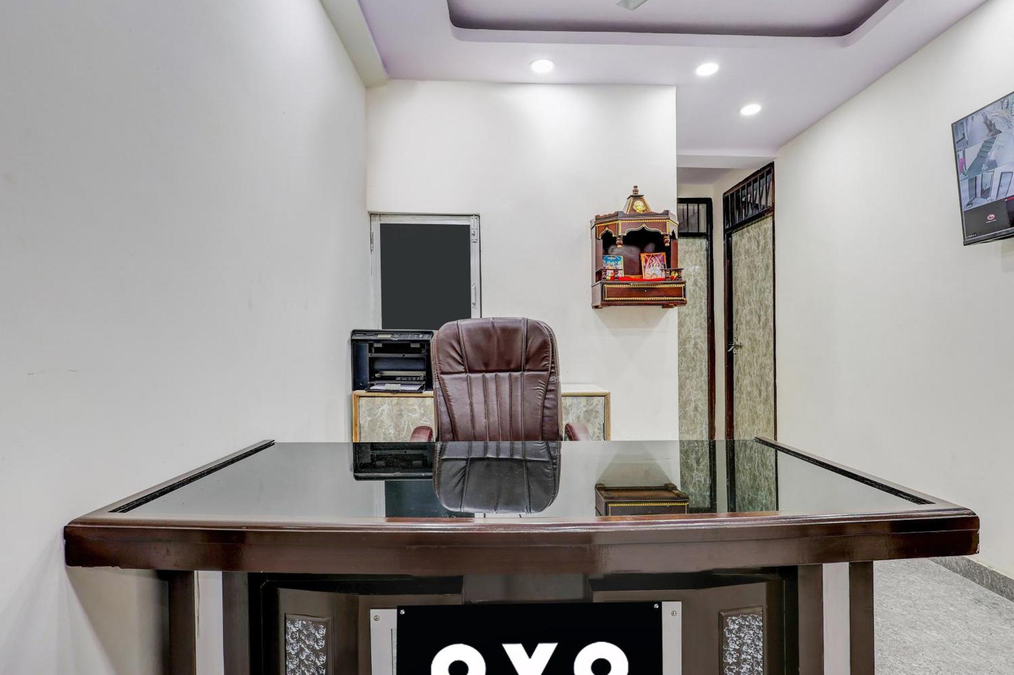Hotel O Govind Residency New Delhi Buitenkant foto