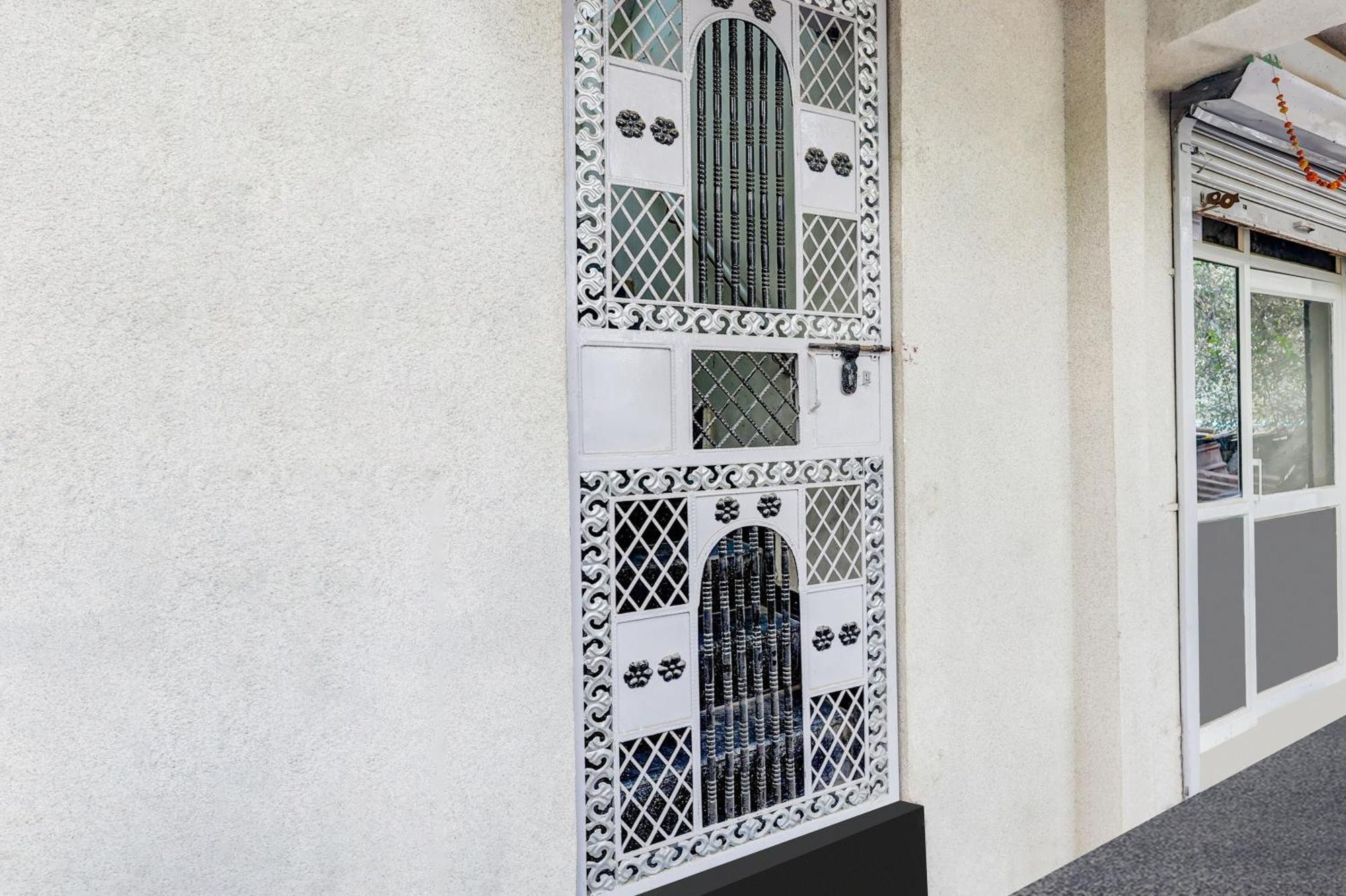 Hotel O Govind Residency New Delhi Buitenkant foto